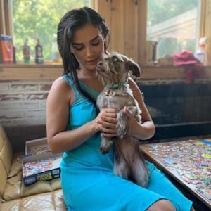 Meet your Posher, Deana